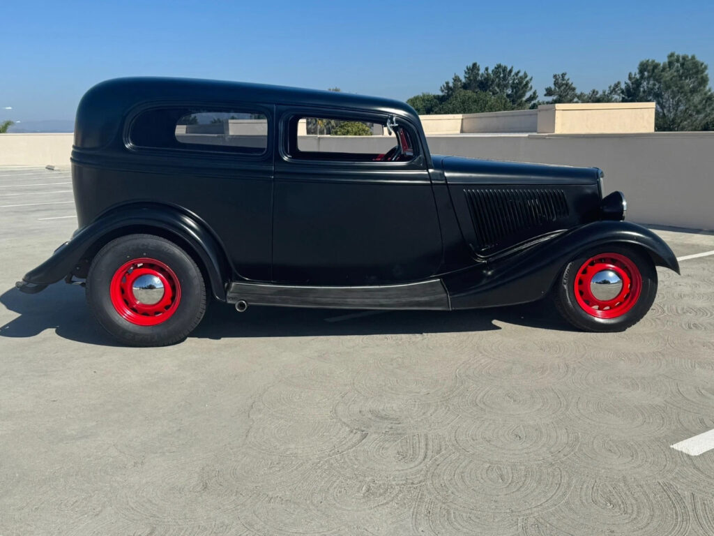 1934 Ford Tudor Sedan- hot rod / Street rod, Model A