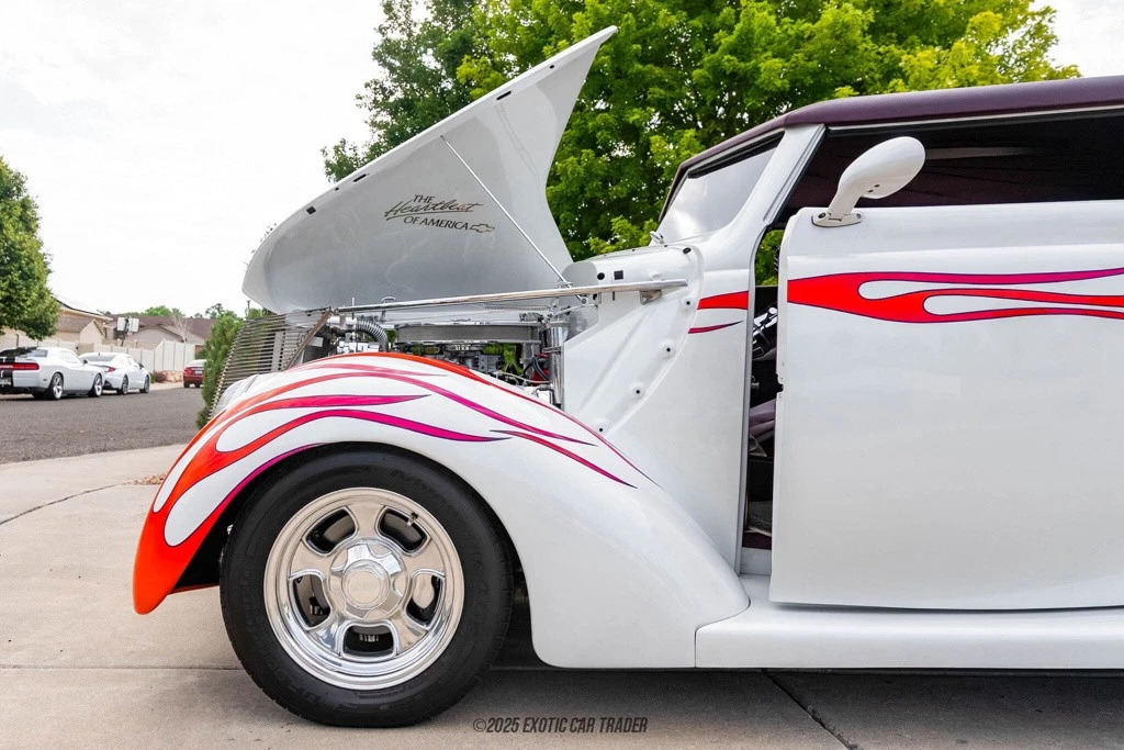 1937 Ford Model 78 Deluxe Hot Rod