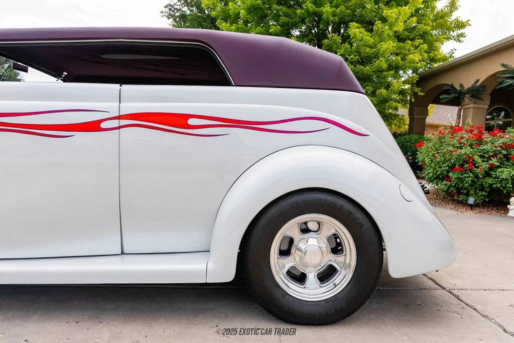 1937 Ford Model 78 Deluxe Hot Rod