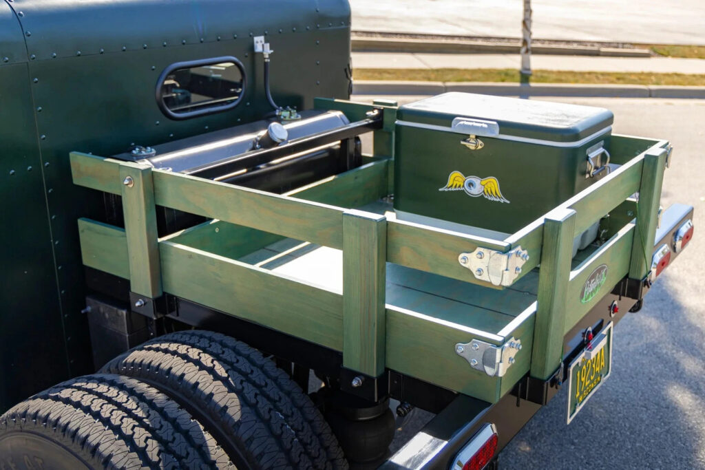 1949 Peterbilt 1-Ton Pickup Rat Rod Truck Chevy 454 Powerplant