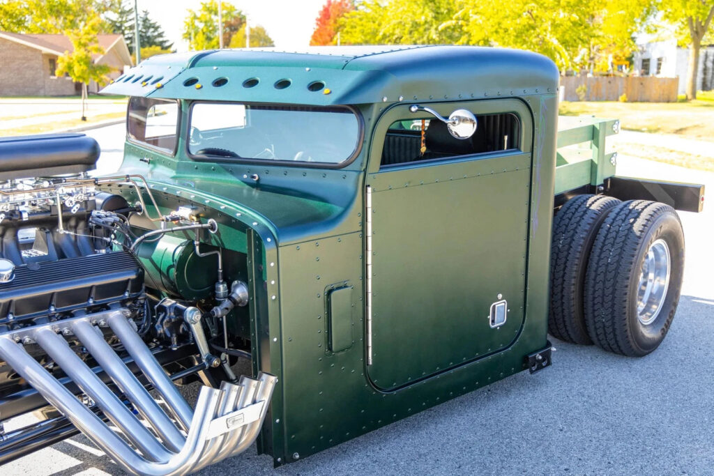 1949 Peterbilt 1-Ton Pickup Rat Rod Truck Chevy 454 Powerplant