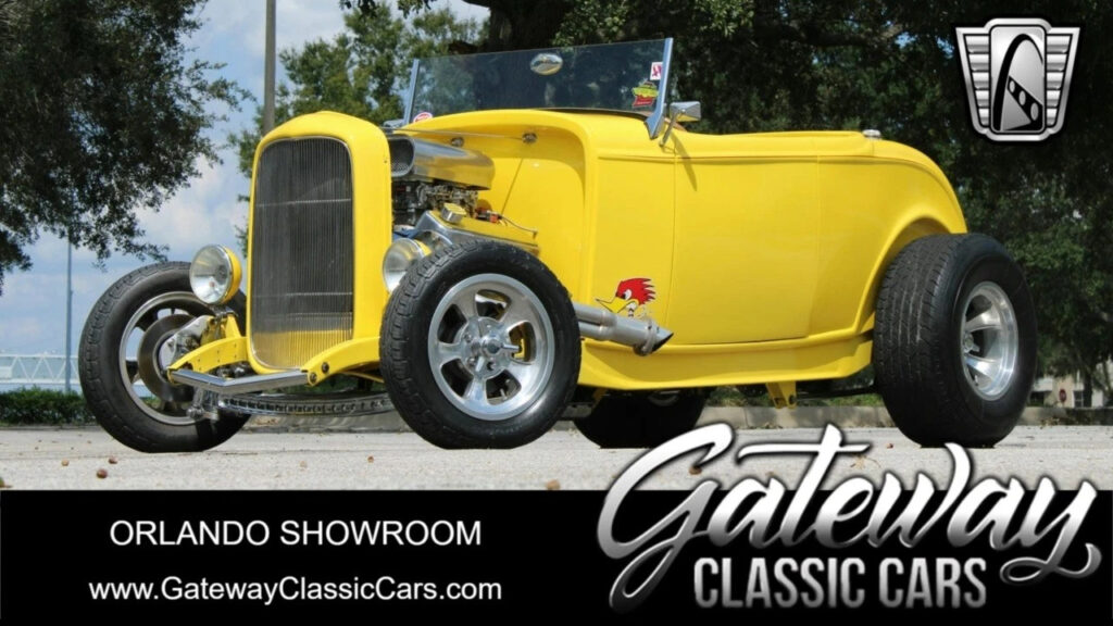 Yellow 1932 Ford Hot Rod / Hi-Boy Convertible 454 V8 Turbo 350  Availab