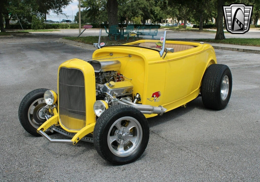 Yellow 1932 Ford Hot Rod / Hi-Boy Convertible 454 V8 Turbo 350  Availab